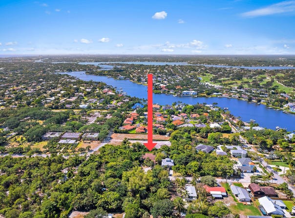 10890 SE Linden Street, Jupiter, FL 33469