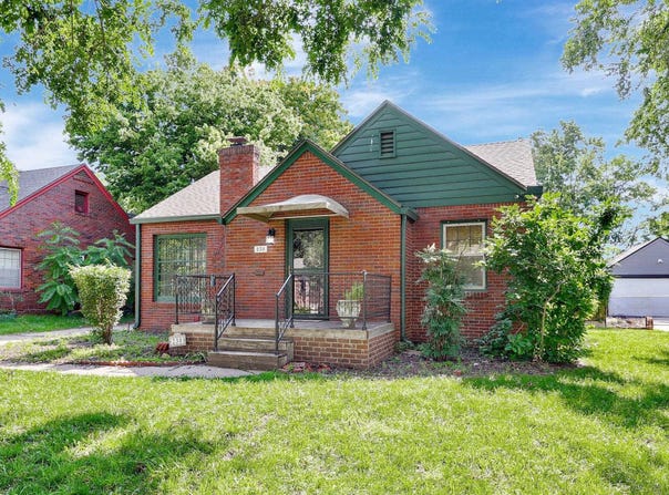 230 S Minneapolis Avenue, Wichita, KS 67211