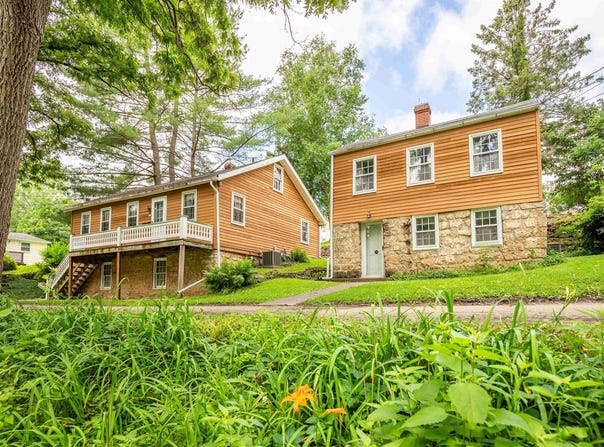 246 S Division, GALENA, IL 61036