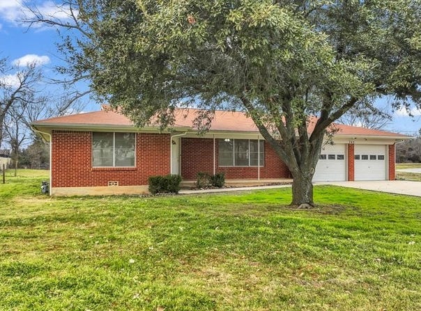 745 N Ash Terrace, Springtown, TX 76082