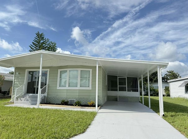 307 DELRAY DR., Oviedo, FL 32765