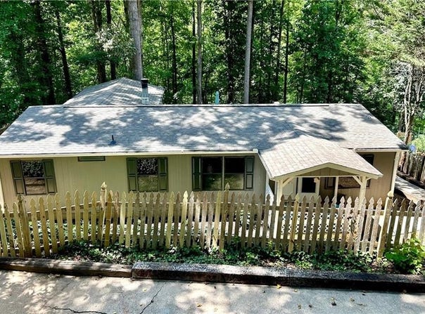 6695 Thunder Trail, Gainesville, GA 30506
