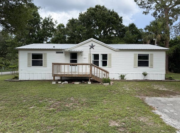1225 Avenue E, Ormond Beach, FL 32174