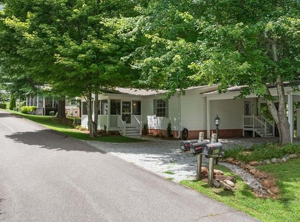 427 Carolina Village Circle, Franklin, NC 28734