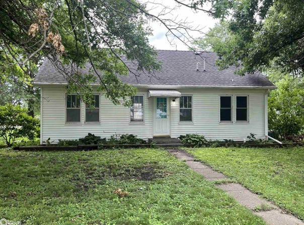 322 Winter Street, Humeston, IA 50123