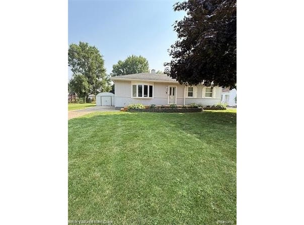 2374 Lee Avenue, Shelby Twp, MI 48317