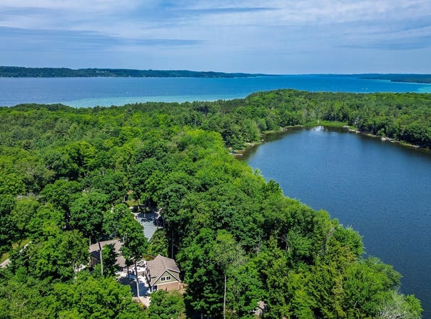 7105 SE Torch Lake Drive, Alden, MI 49612