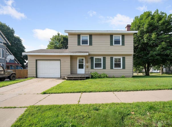 114 Jackson, Marquette, MI 49855
