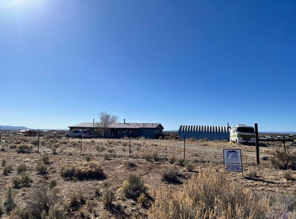 46 Straight Arrow, El Prado, NM 87529
