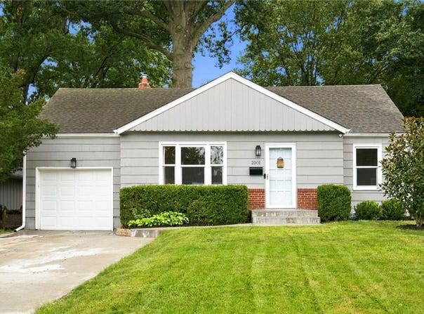 2001 W 73rd Street, Prairie Village, KS 66208