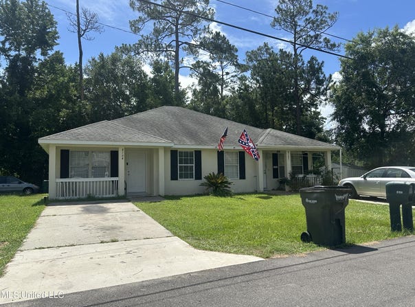 8104 Leake Street, Bay Saint Louis, MS 39520