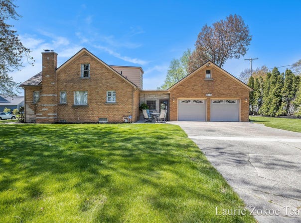 347 Dewitt Lane, Spring Lake, MI 49456