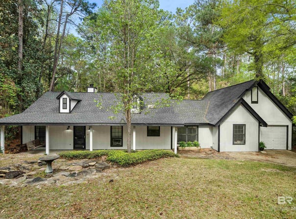 105 Aragorn Circle, Daphne, AL 36526