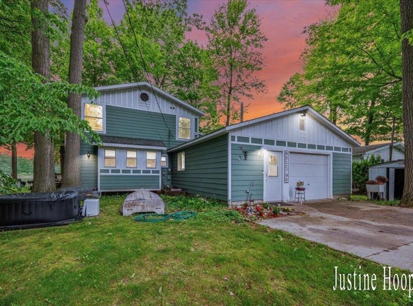 10131 Birch Drive, Riverdale, MI 48877