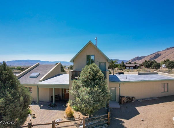49 Pinon Drive, Smith Valley, NV 89444