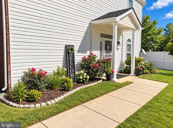 4124 APPLE LEAF Way, SUITLAND, MD 20746