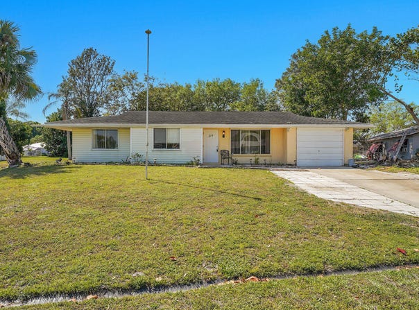 277 SW Kimball Circle, Port Saint Lucie, FL 34953