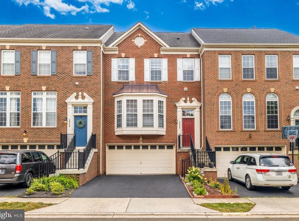 18246 CAMDENHURST DRIVE, GAINESVILLE, VA 20155