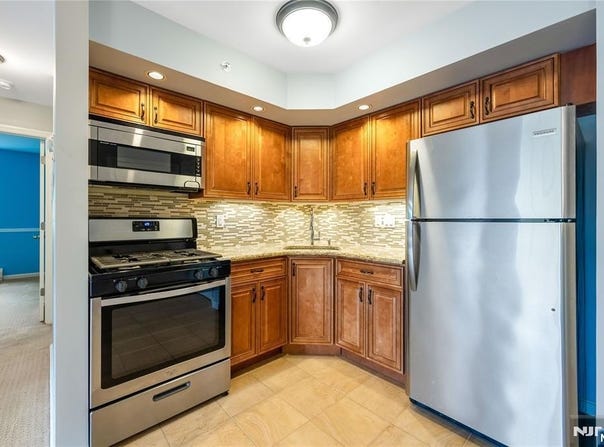 1409 Faulkner Court, Mahwah, NJ 07430