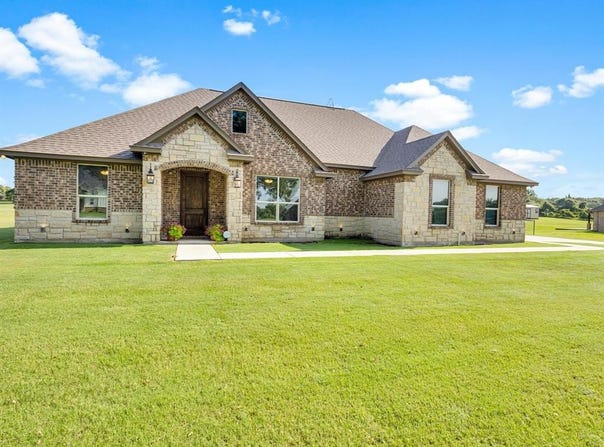 105 Lucy Kirk Lane, Springtown, TX 76082