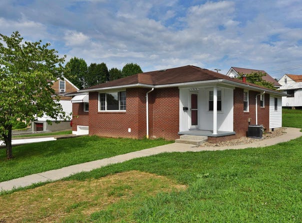 144 Seneca Drive, Clarksburg, WV 26301
