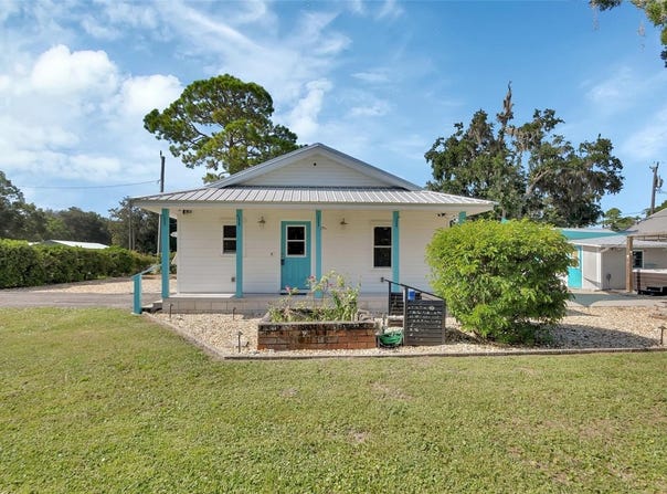 1926 PIONEER TRAIL, NEW SMYRNA BEACH, FL 32168