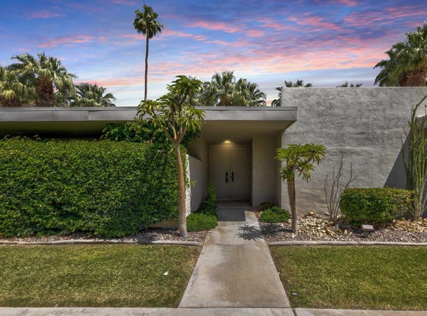 555 W Baristo Road, Palm Springs, CA 92262