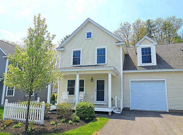 15 Webhannet Place, Kennebunk, ME 04043