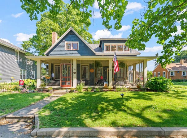 321 W Michigan Street, New Carlisle, IN 46552