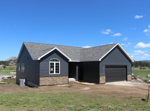 321 Rose Quartz Place, Custer, SD 57730