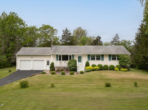 215 Flats Road, Athens, NY 12015