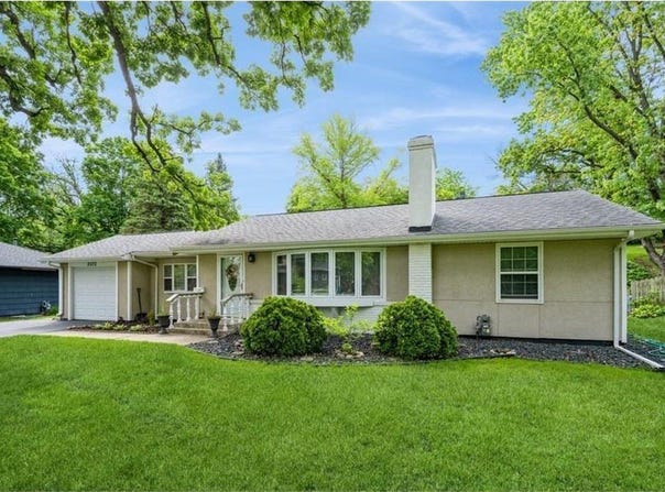 2575 Quebec Avenue S, Saint Louis Park, MN 55426