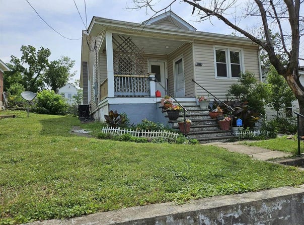 1218 6th St SE, Roanoke, VA 24013