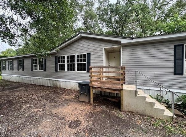 6655 Springlake Circle, Shreveport, LA 71107
