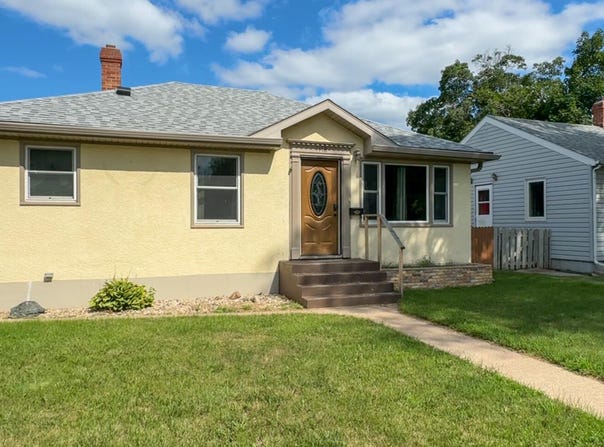 1118 Beach Ave SE, Huron, SD 57350