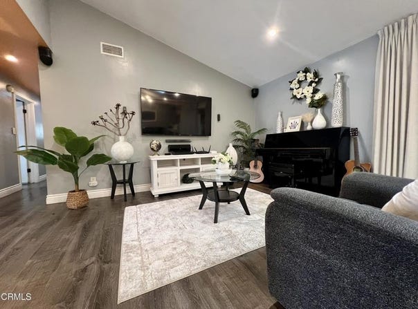 16041 Jersey Street, Granada Hills, CA 91344