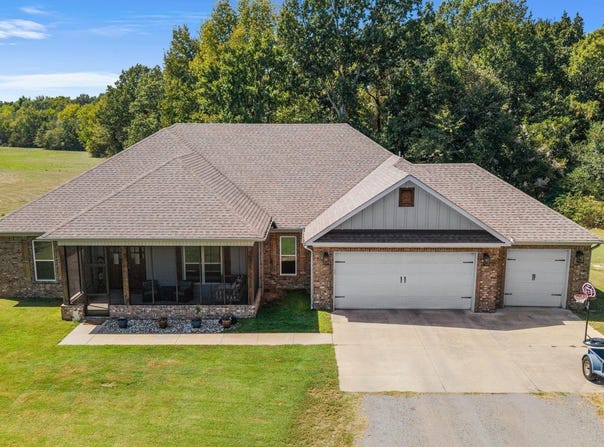 1176 Hwy. 31 S, Lonoke, AR 72086