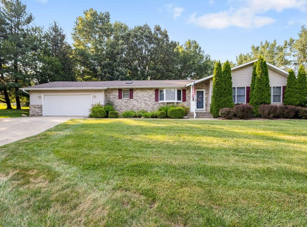 4405 W Wild Cherry Drive, La Porte, IN 46350