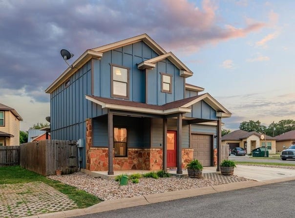 510 Mueller St, Fredericksburg, TX 78624