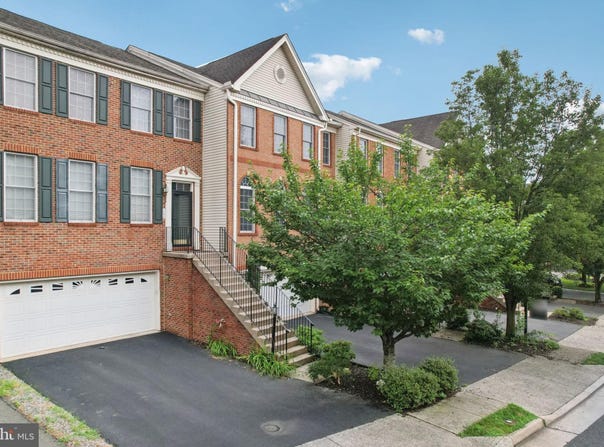 206 ELDER TERRACE, PURCELLVILLE, VA 20132