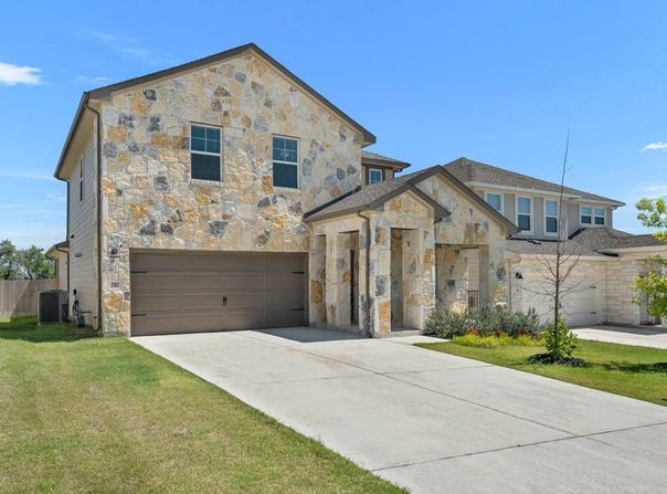 207 El Capitan LOOP, Dripping Springs, TX 78620