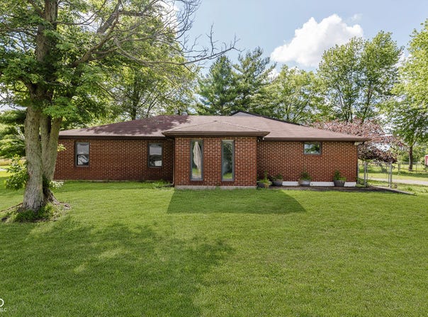 1802 Delphi Avenue, Frankfort, IN 46041