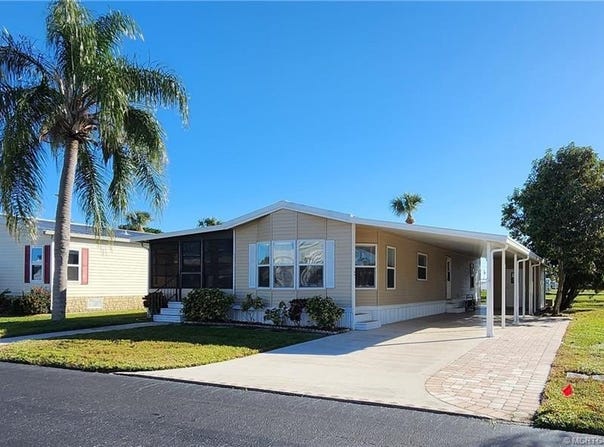 1601 US Highway 441 SE unit: 3, Okeechobee, FL 34974