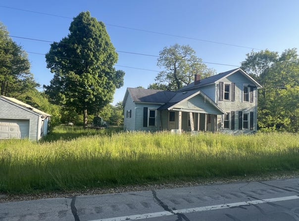 598 E Main Street, Springport, MI 49284