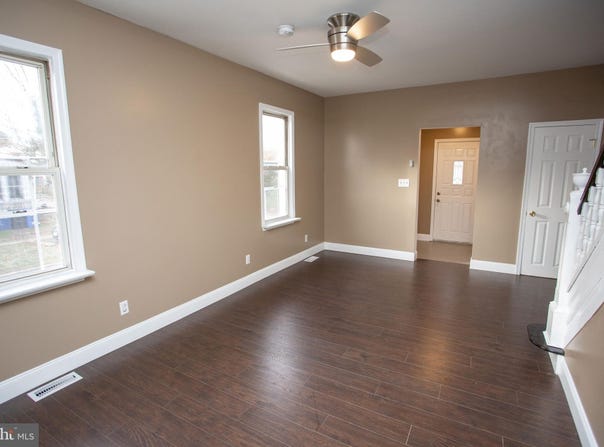 123 EDGEWATER AVENUE, WESTVILLE, NJ 08093