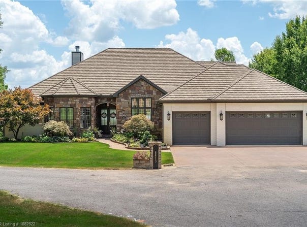 8813 Crown Point, Hackett, AR 72937