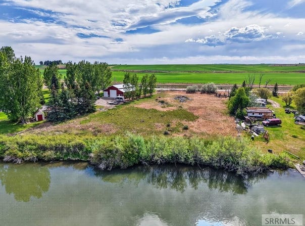 9686 N River Road, Idaho Falls, ID 83402