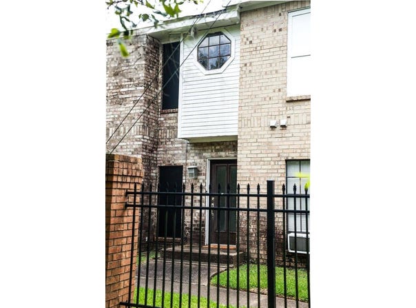 1620 Wellington Place #204, Beaumont, TX 77706