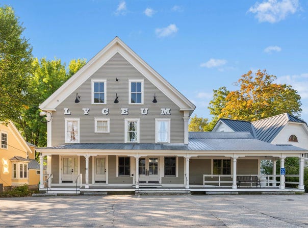 85 Main Street, Tamworth, NH 03886