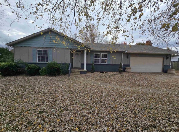 409 Bomber BLVD, Mountain Home, AR 72653